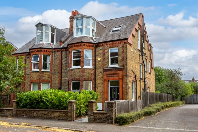 Thumbnail Maisonette for sale in Southey Road, London