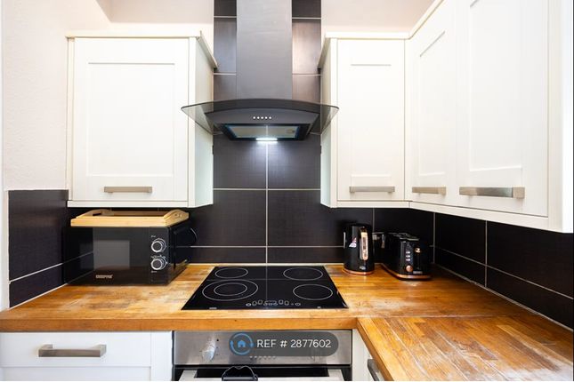 Flat B, Regent House Princes Place, Brighton photo 5