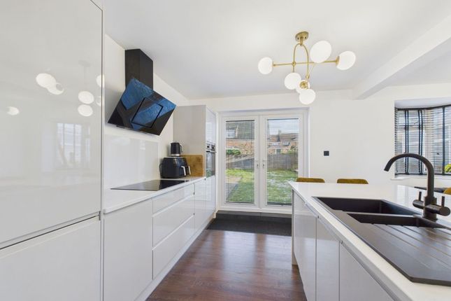 52, Love Lane, Whitby photo 3