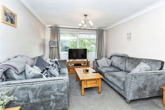 Flat for sale in Croxley Rise, Maidenhead, Berkshire