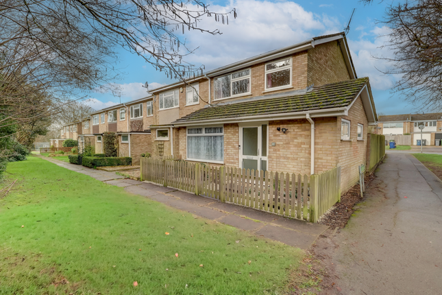 3-bed house on 17, Heather Walk, High Wycombe, £495,000