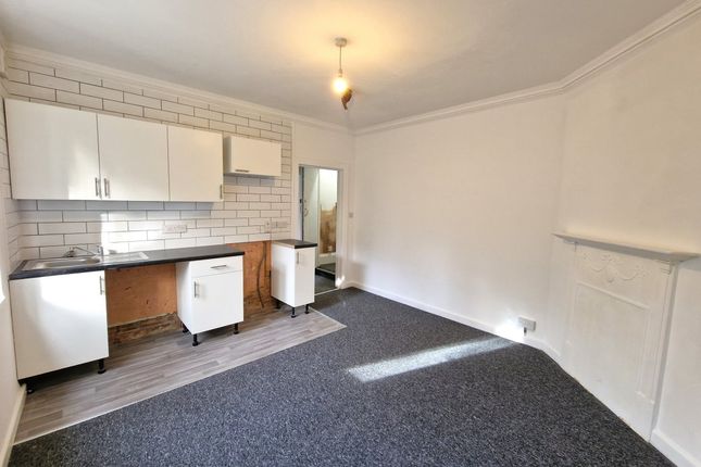 Thumbnail Flat to rent in London Road, Luton