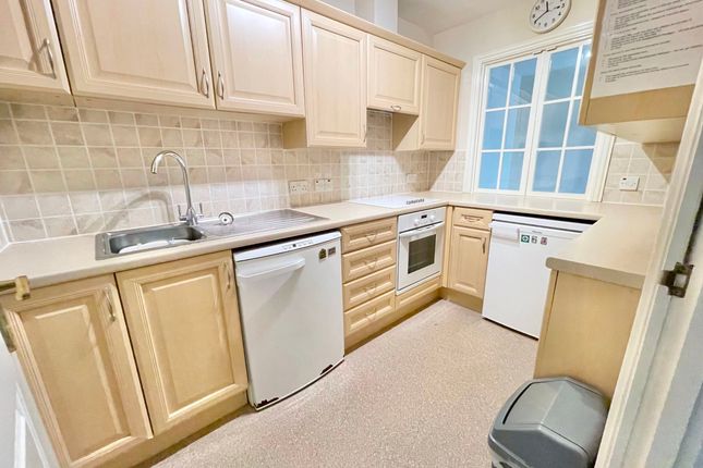 1 Fairland Court, Wymondham photo 4