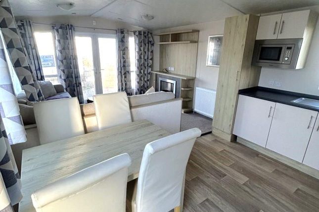Holiday Home, Victory Atlantic, Towyn Road, Towyn photo 2