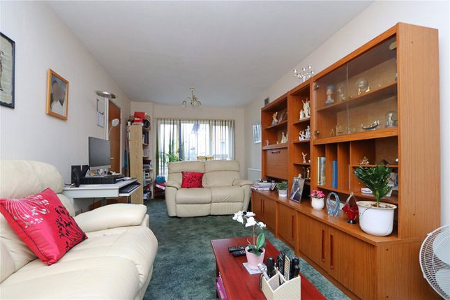 43, Bridgeford Court, Oldbrook photo 4