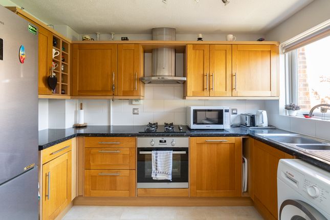 5, Leith View, Dorking photo 3