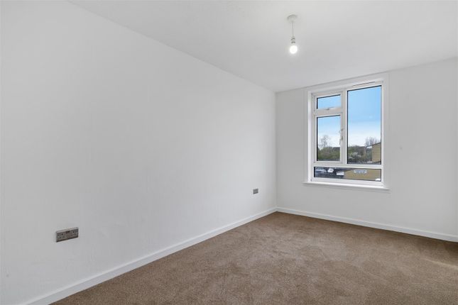 Maisonette to rent in Eldridge Close, Feltham