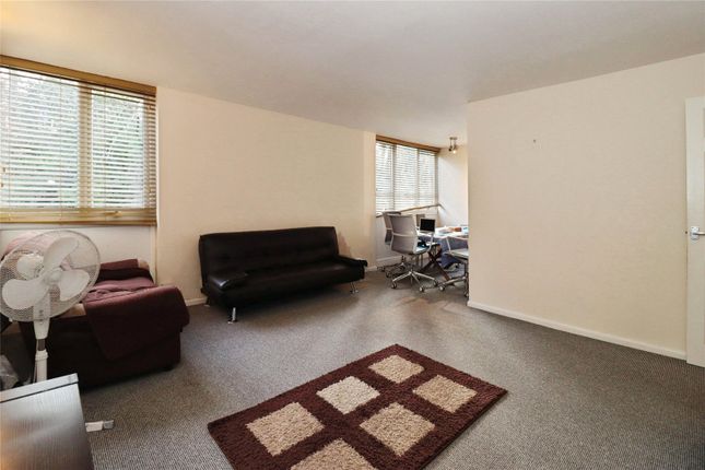 52, Westacre Close, Somerset photo 3