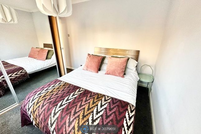 Shiplake Court Leconfield Road, London photo 2