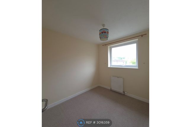 Hadleigh Close, Westlea, Swindon photo 5