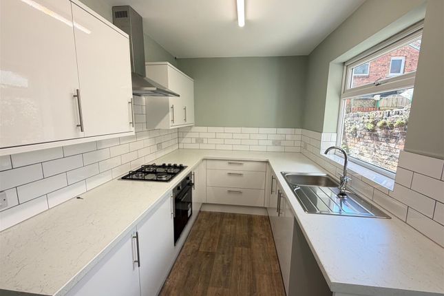 19, Livingstone Road, Scarborough photo 3
