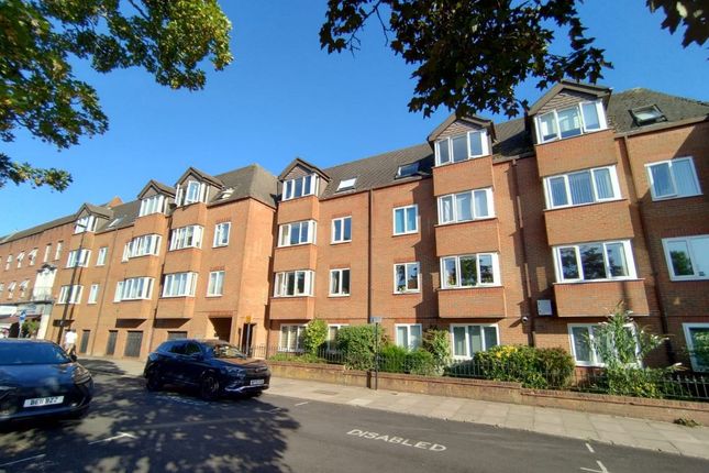 1-bed flat on 523, Uxbridge Road, Pinner, £85,000