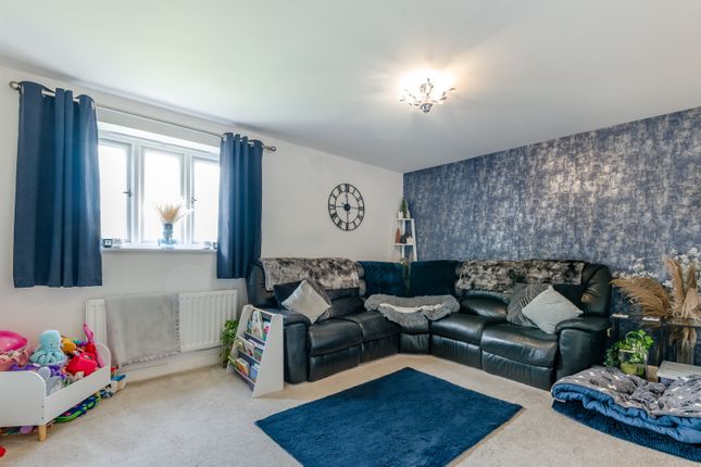 12, Sneyd Wood Road, Cinderford photo 2