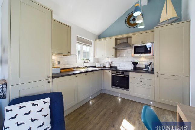 21, Turnberry Drive, Filey photo 2