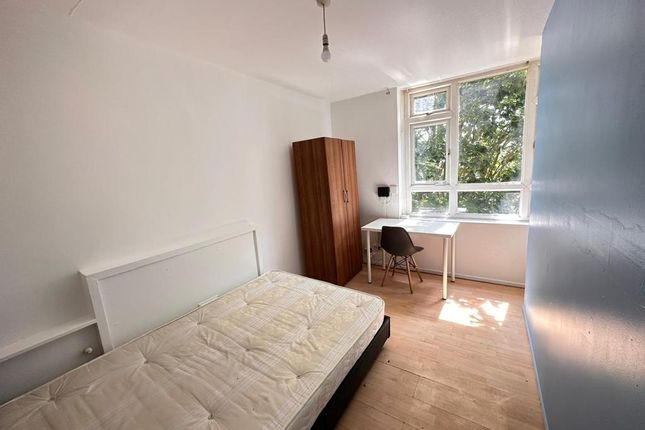 Solebay Street, London photo 2