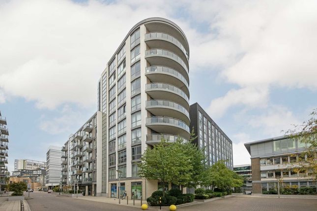 Thumbnail Flat for sale in Ealing Road, Brentford