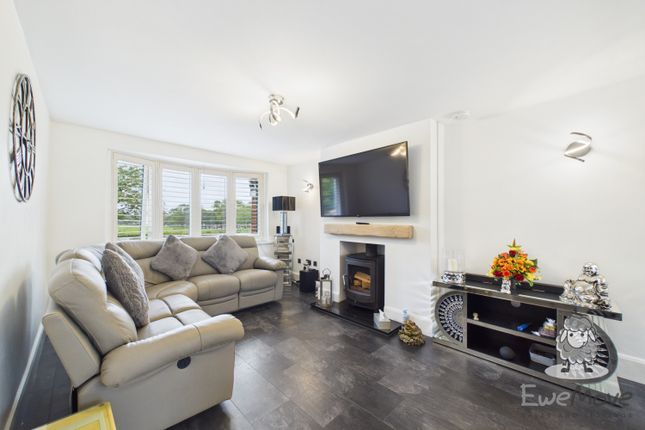 25, SUTTON PARK DRIVE, ST. HELENS photo 3