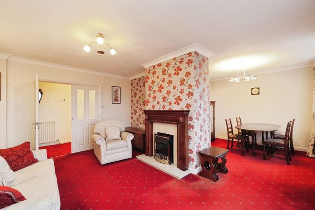 7, Wren Park Close, Belper photo 3