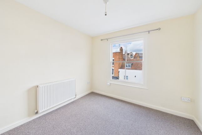 Flat 1, 84a Barton Street, Tewkesbury photo 3