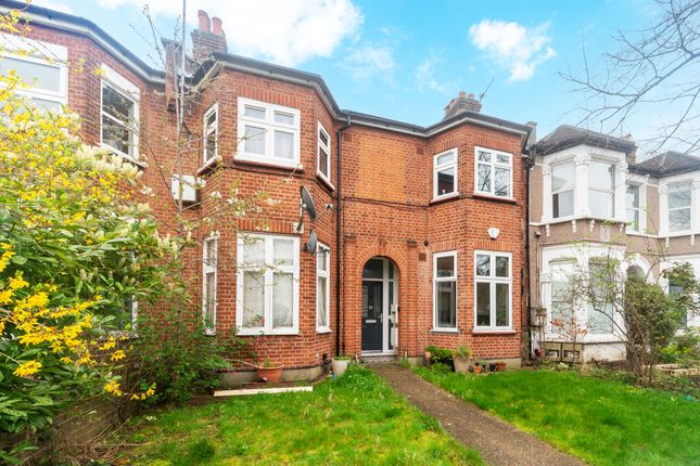 Thumbnail Flat for sale in Wellmeadow Road, London