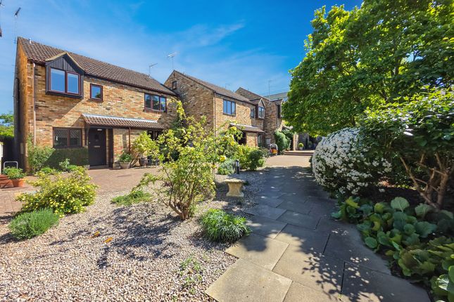 5, Porson Court, Cambridge photo 2