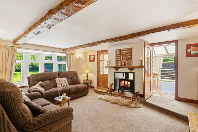 Thatch Cottage, Hall Lane, St. Helens photo 4