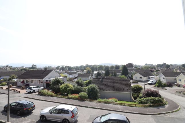 11, Queen Elizabeth Drive, Castle Douglas photo 2