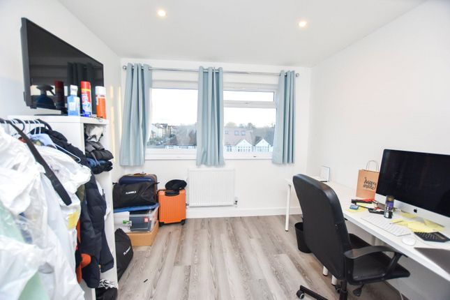 Flat for sale in Enmore Road, London