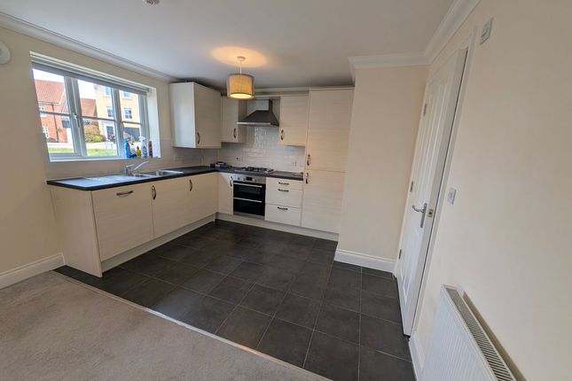 128 Warren Avenue, Saxmundham photo 2