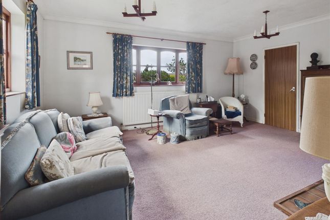 15, Milton Meadows, Tenby photo 4