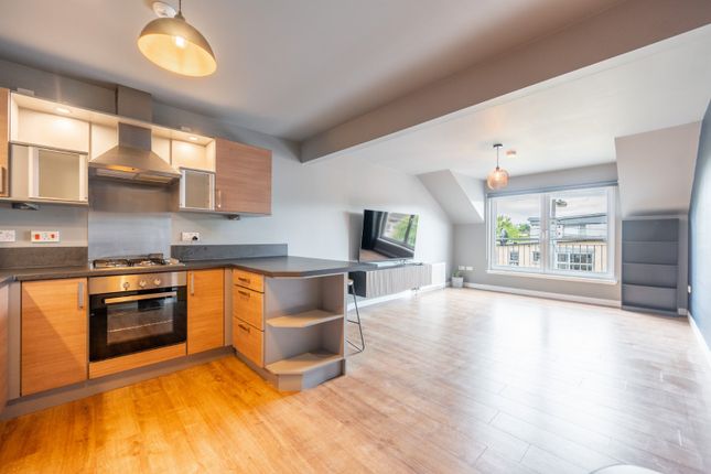 Flat 2-2, 16B, Carmyle Avenue, Glasgow City photo 4