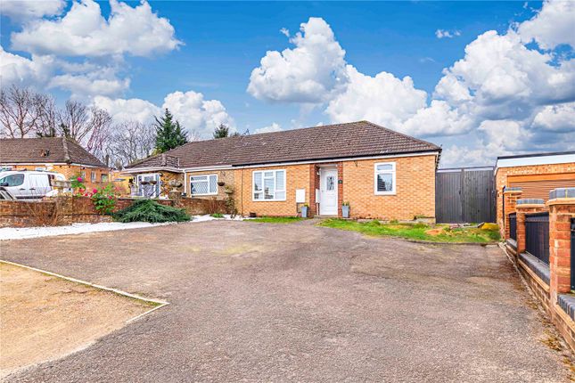 Bungalow for sale in Barnes Rise, Kings Langley, Hertfordshire