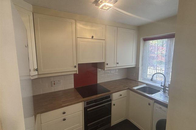 12, St. Andrews Road, Paddock Wood photo 2