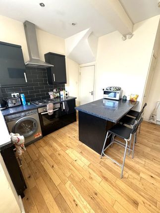 29, Autumn Avenue, Leeds photo 2