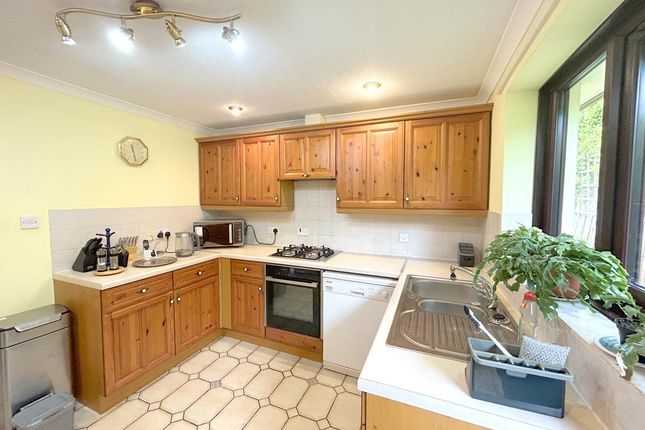 2, Barbican Close, Helston photo 2