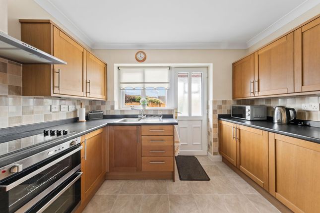 31 Fairholme Avenue, Wigan photo 2