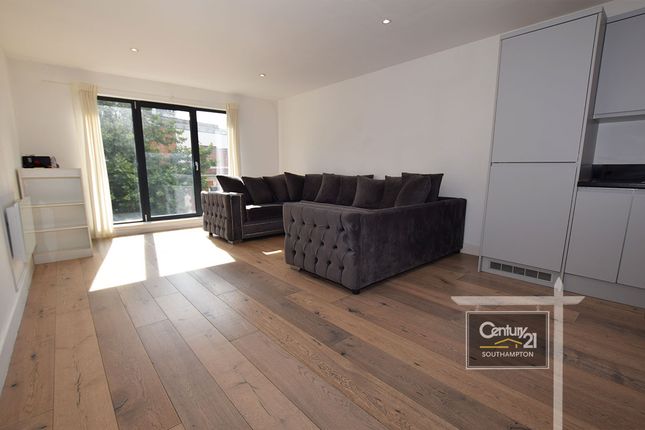 Flat for sale in |Ref: L780466|, Royal Crescent Road, Southampton