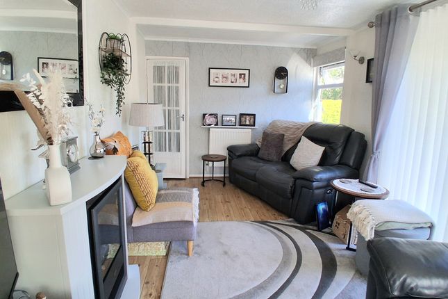 20, Ash Road, Banwell, North Somerset photo 3