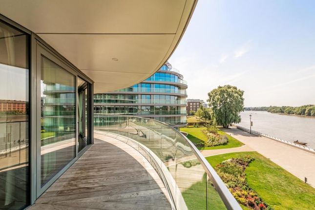 Thumbnail Flat for sale in Goldhurst House, Goldhurst House Parr's Way, Hammersmith