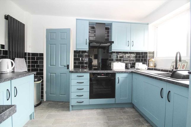 47, Oxford Avenue, Cramlington photo 3