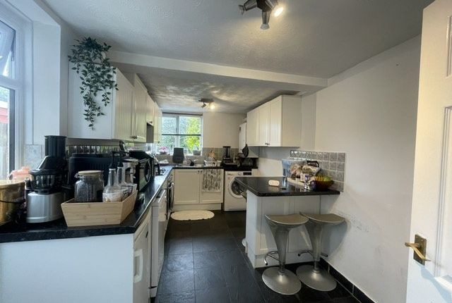 82 Norham Avenue, Southampton photo 4