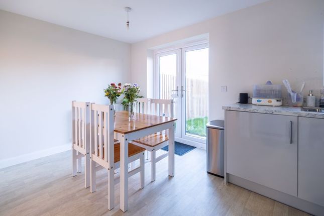 End terrace house for sale in Kitchener Drive, Milton Keynes