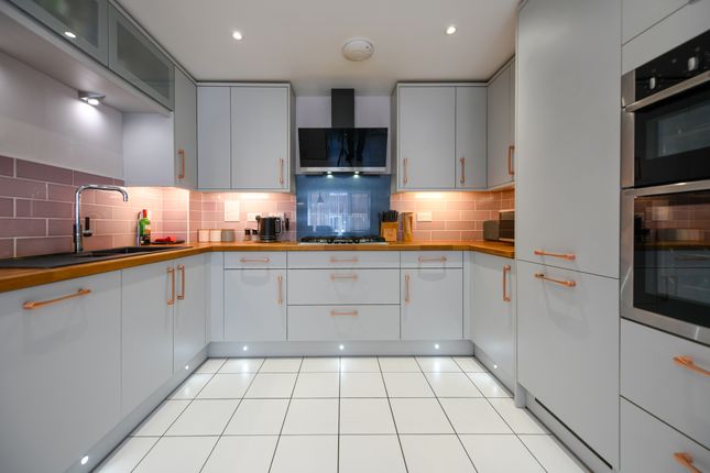 33, Bill Deedes Way, Aldington photo 4