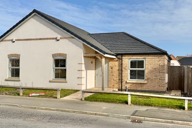 3-bed semi-detached on 10, Kendall Court, Grimsby, £220,000