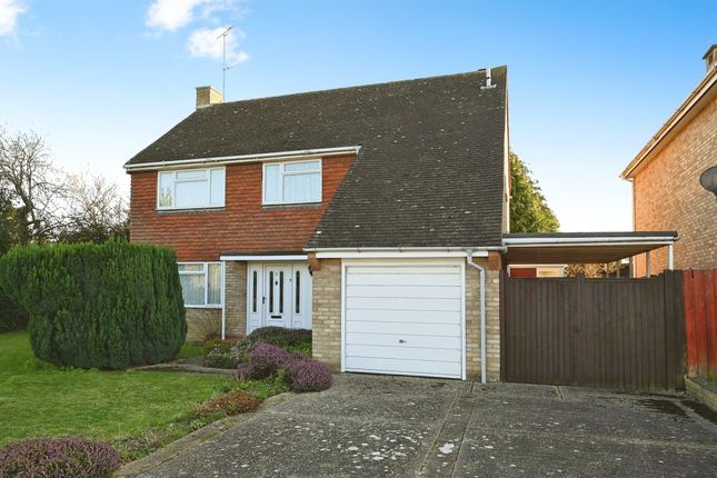 Thumbnail Detached house for sale in Springdale, Earley, Reading