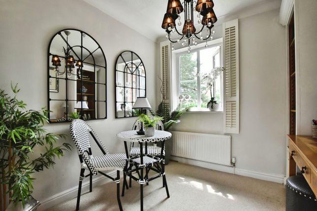 4 The Cedars,, Woodacres Court, Cheshire photo 4