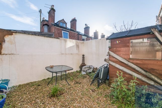 15 Victoria Road, Exeter photo 4