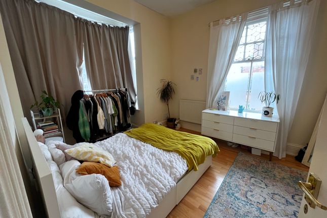 Flat to rent in Central Avenue, Clarendon Park, Leicester