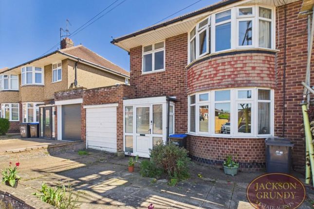 3-bed semi-detached on 19, Thornby Drive, Northampton, £240,000