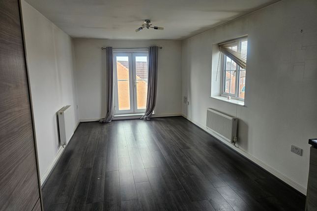 14, Red Hall Avenue, Wakefield photo 4